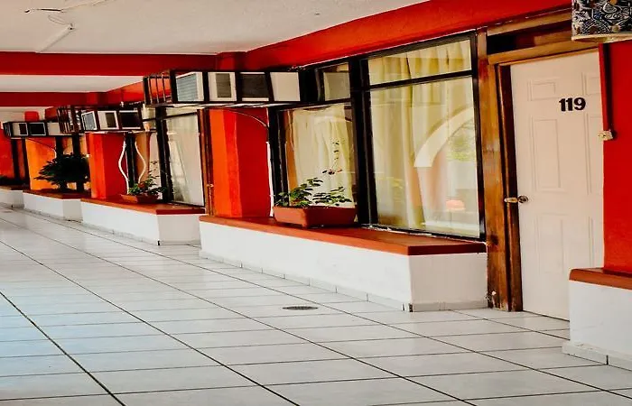 Hotel Tropicana 3*