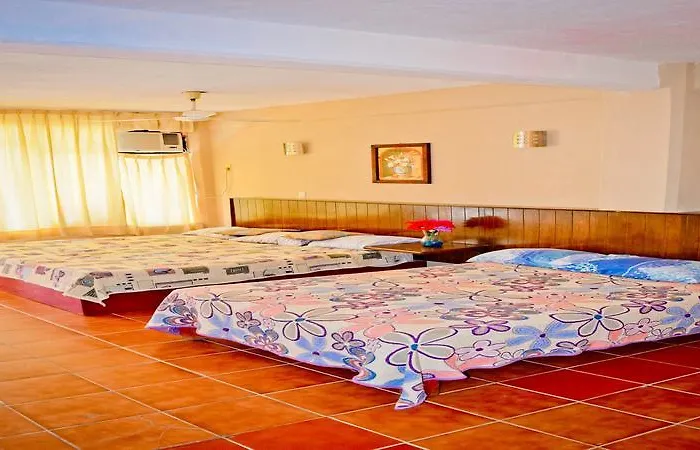 Hotel Tropicana