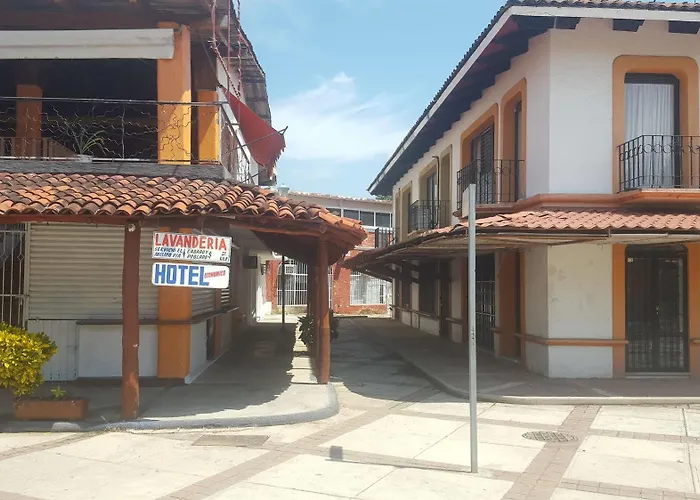 Hotel Tropicana Zihuatanejo